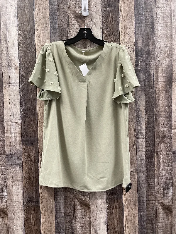 Top Short Sleeve By Cmf In Green, Size: L