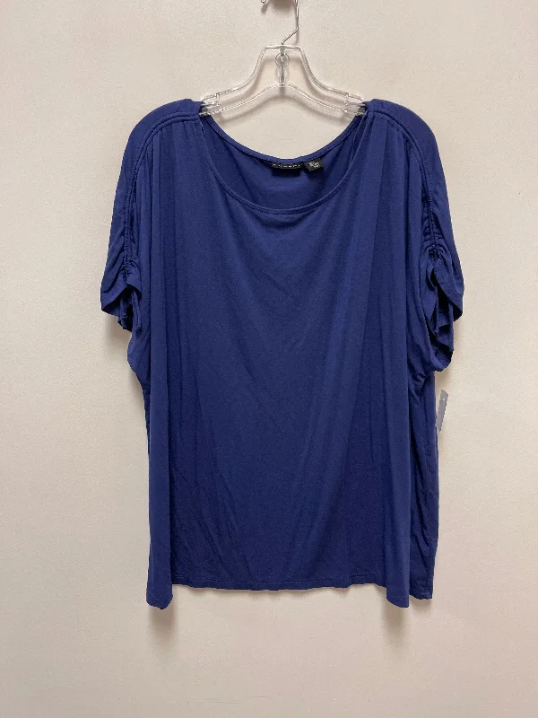 Top Short Sleeve By Tahari By Arthur Levine In Blue, Size: 2x