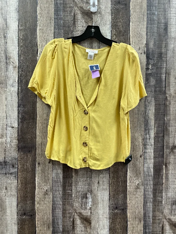 Yellow Blouse Short Sleeve Urban Romantics, Size M